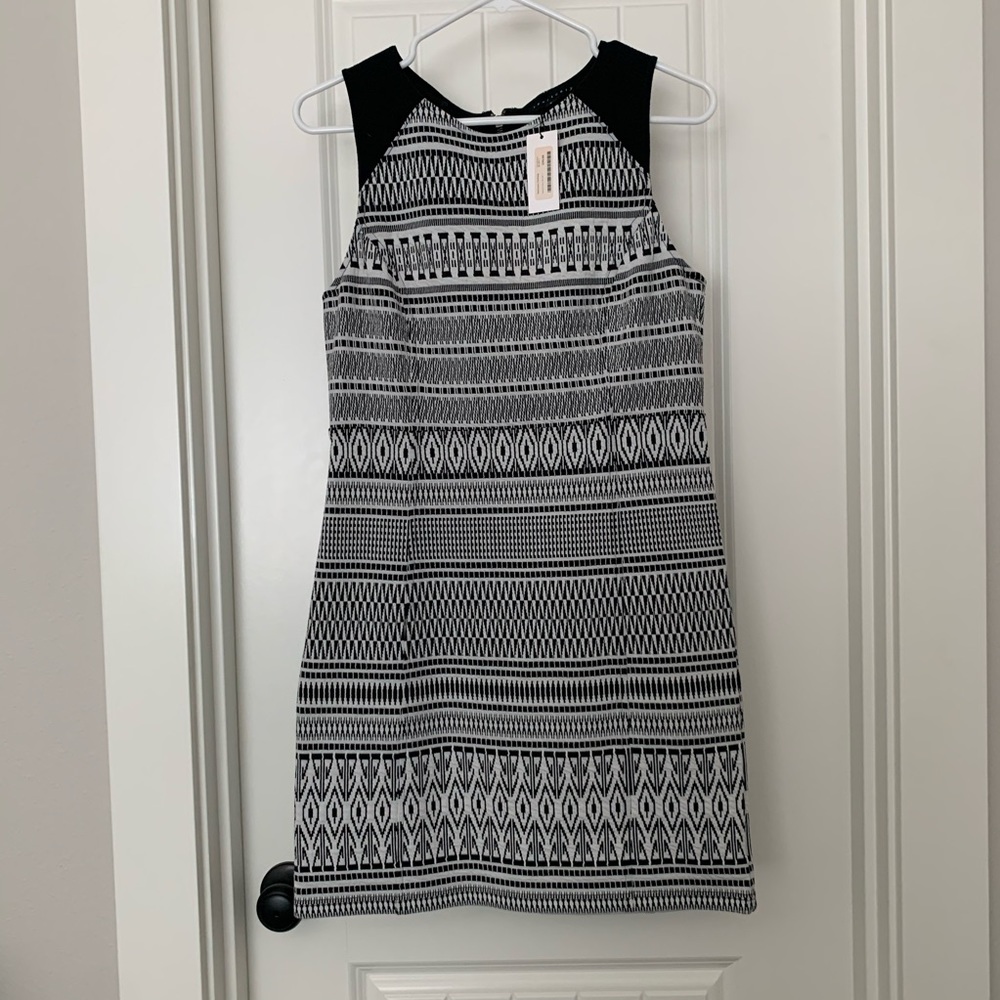 NWT size S Sanctuary black and white pattern dress